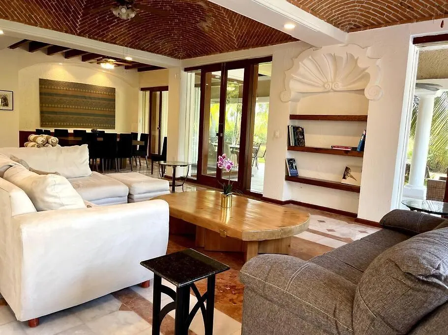 Villa Laguna Del Mar Cancun Mexico