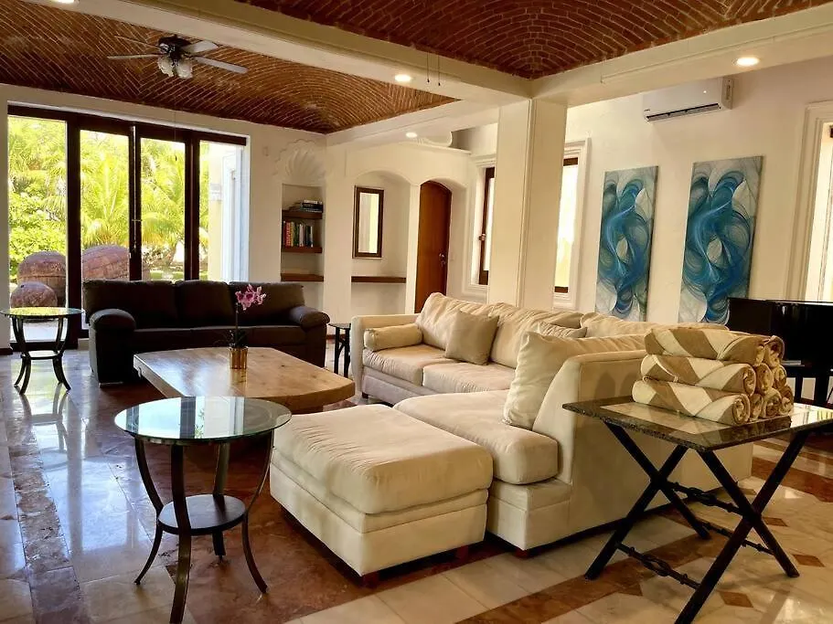 Villa Laguna Del Mar Cancun Mexico